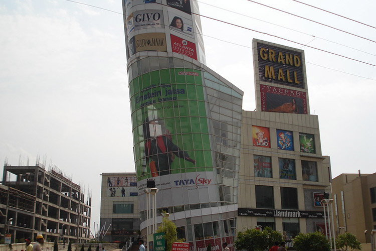 DLF Grand Mall